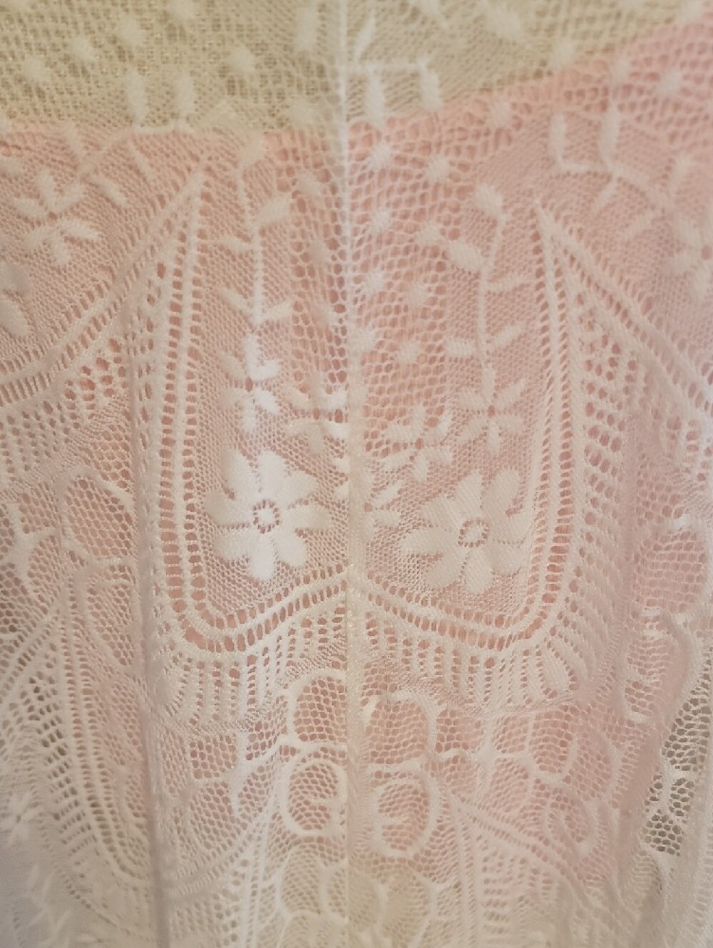Xhilaration White Lace Open Kimono with Pink Cami - Picture 3 of 5